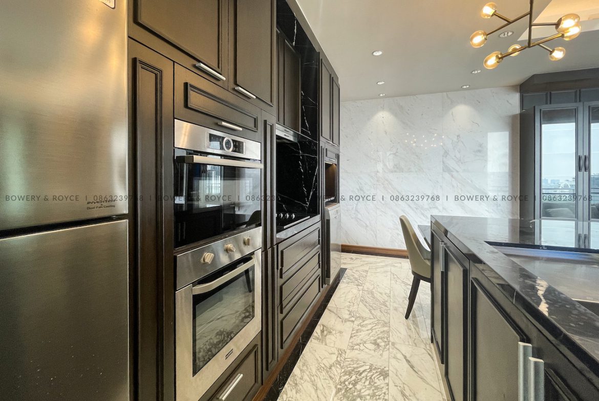 Beautifully Renovated Two Bedroom Condo for Sale in Phrom Phong