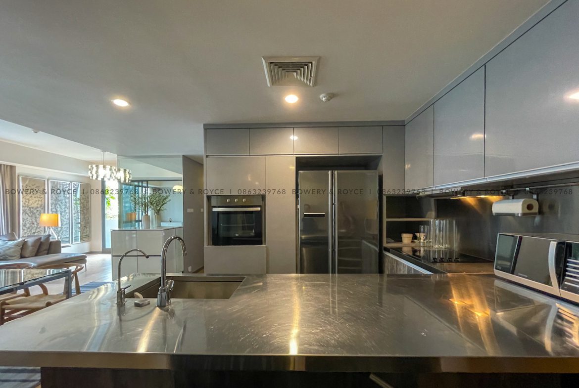 Modern Two bedroom plus office for rent and for sale in Phrom Phong - Bowery & Royce