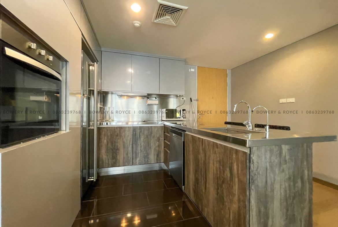 Modern Two bedroom plus office for rent and for sale in Phrom Phong - Bowery & Royce