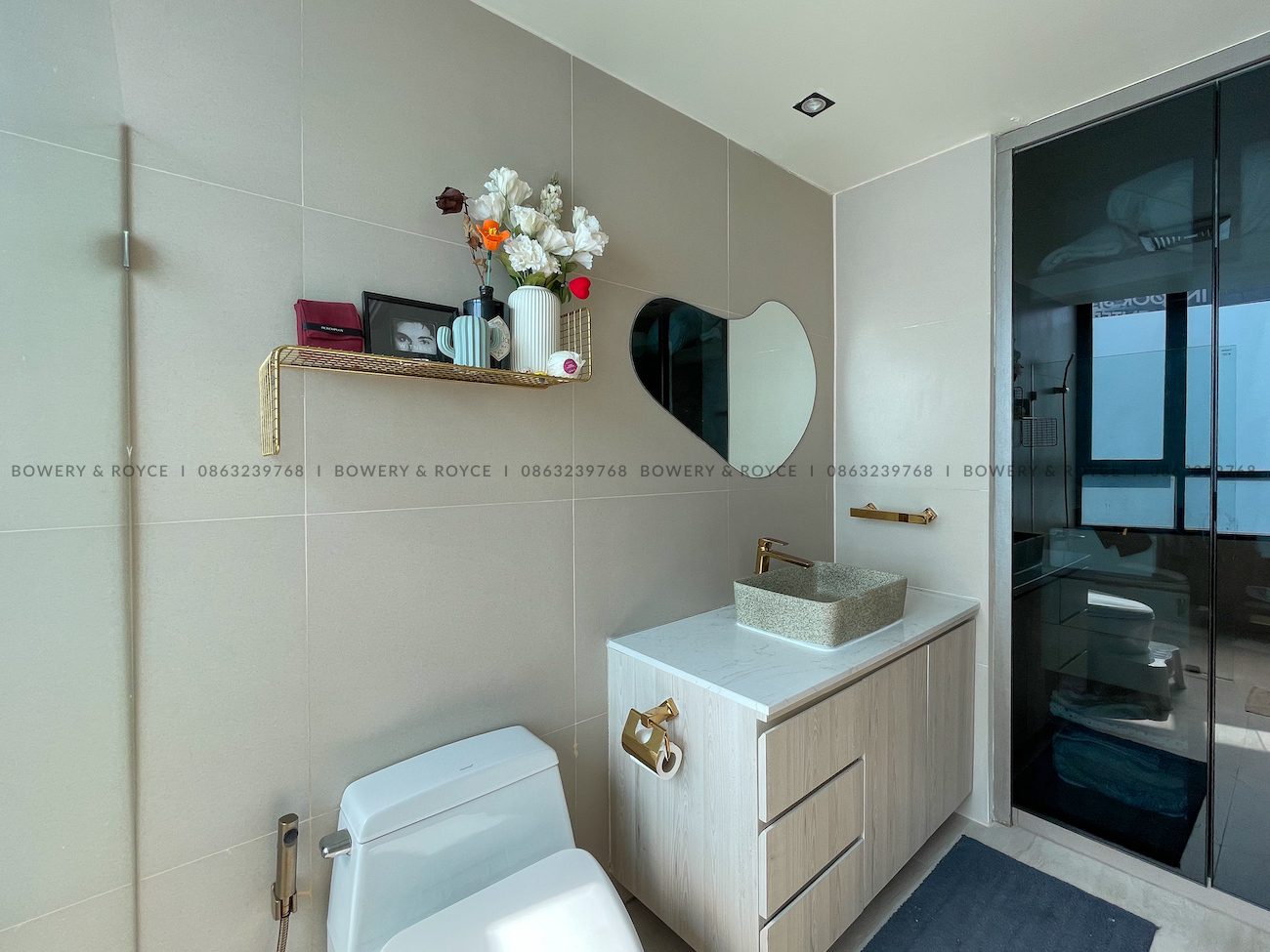Beautifully renovated two bedroom condo for sale in Thong Lor