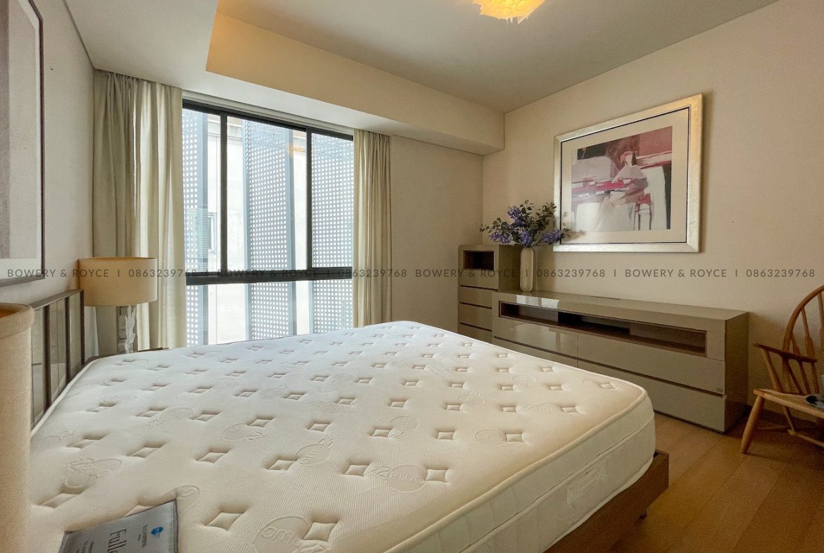 Modern Two bedroom plus office for rent and for sale in Phrom Phong - Bowery & Royce