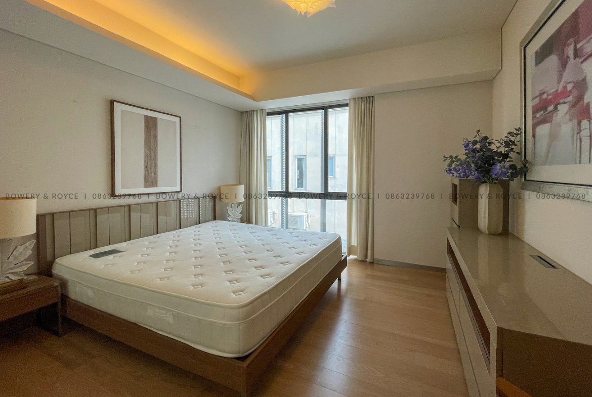 Modern Two bedroom plus office for rent and for sale in Phrom Phong - Bowery & Royce