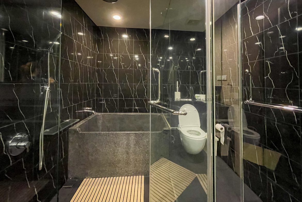 Modern Two bedroom plus office for rent and for sale in Phrom Phong - Bowery & Royce