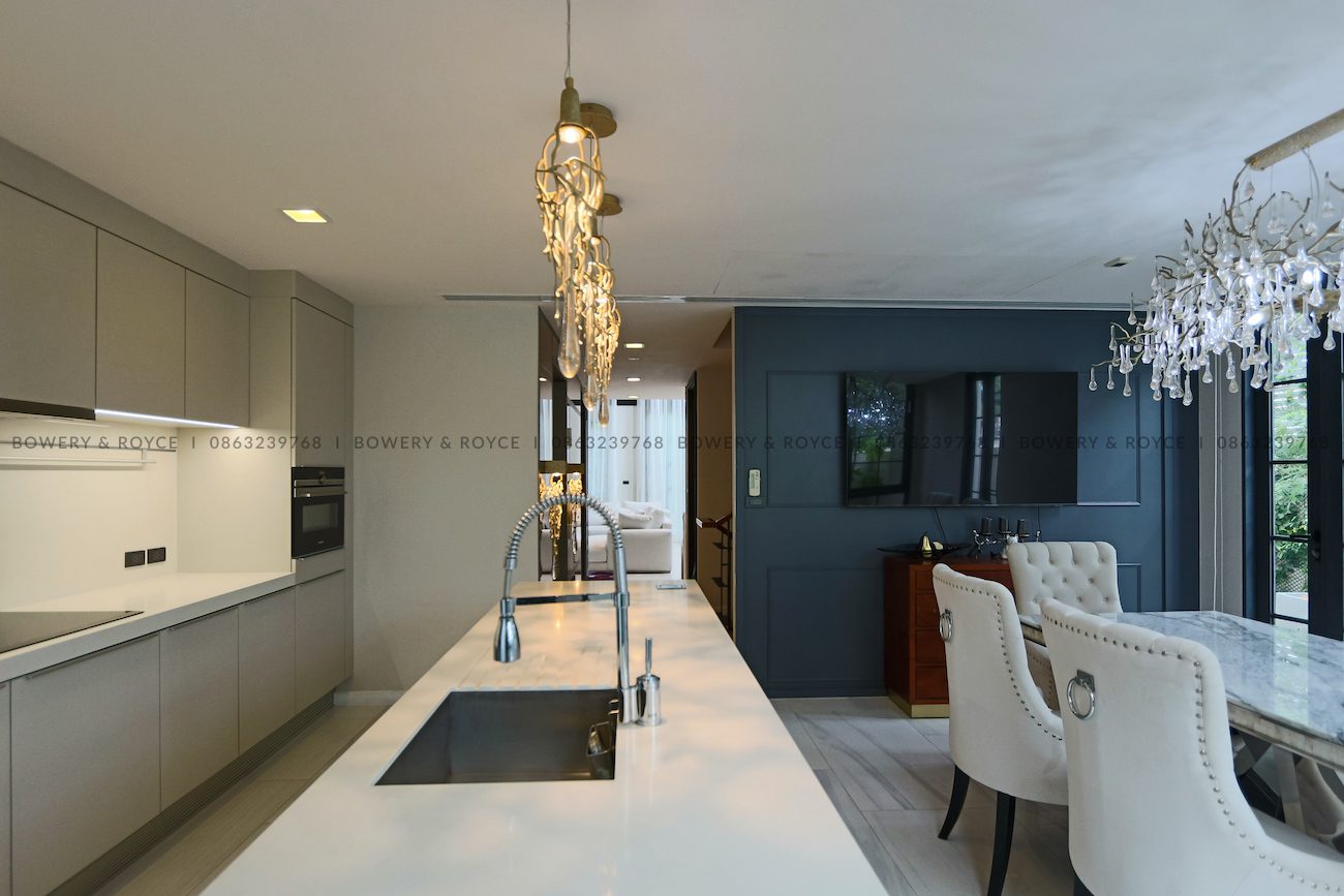 Luxurious Four Bedroom House for Sale in Phrom Phong