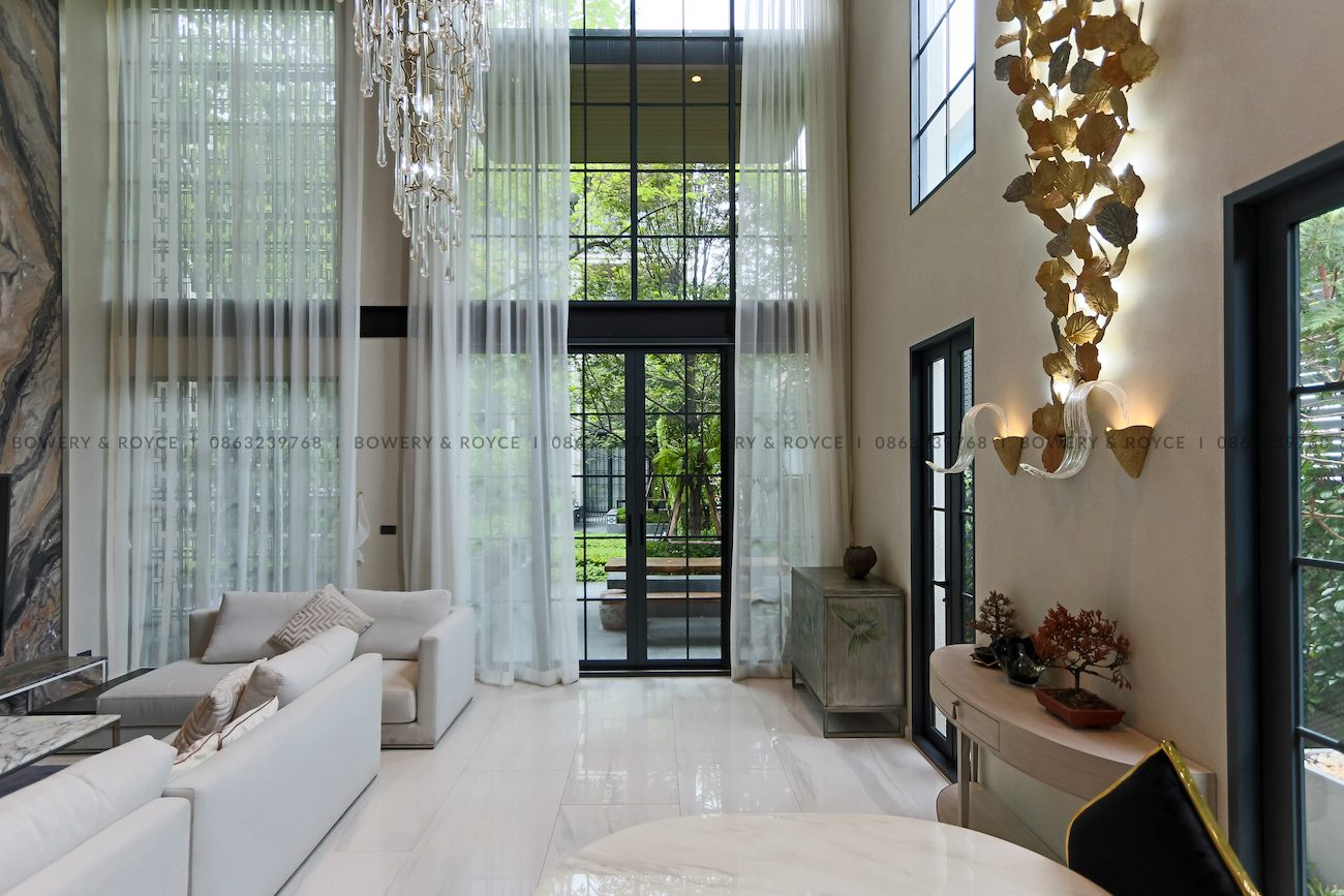 Luxurious Four Bedroom House for Sale in Phrom Phong