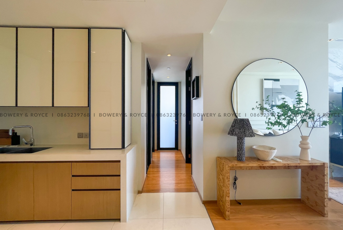 Beautifully Decorated Two Bedroom Condo for Sale at Beatniq Thong Lor