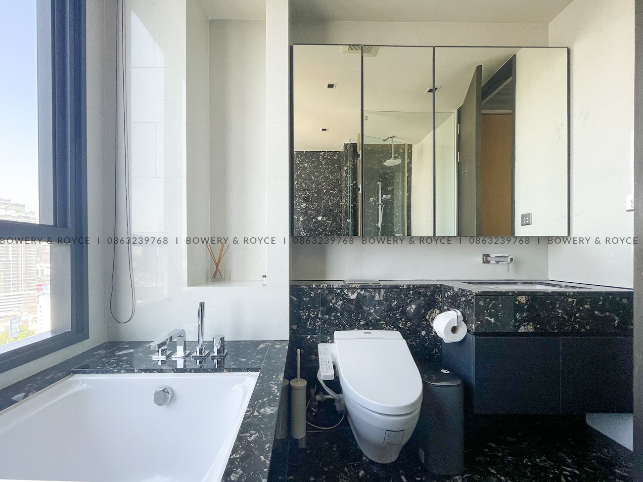 Beautifully Decorated Two Bedroom Condo for Sale at Beatniq Thong Lor