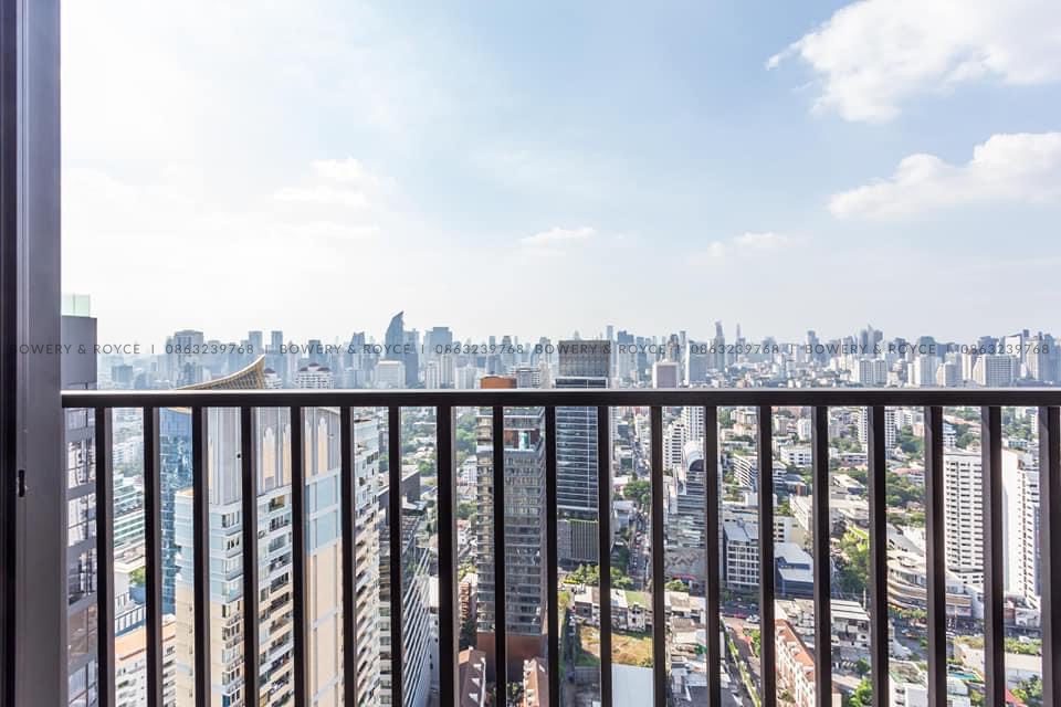 Luxurious Three Bedroom Condo for Sale in Thong Lor