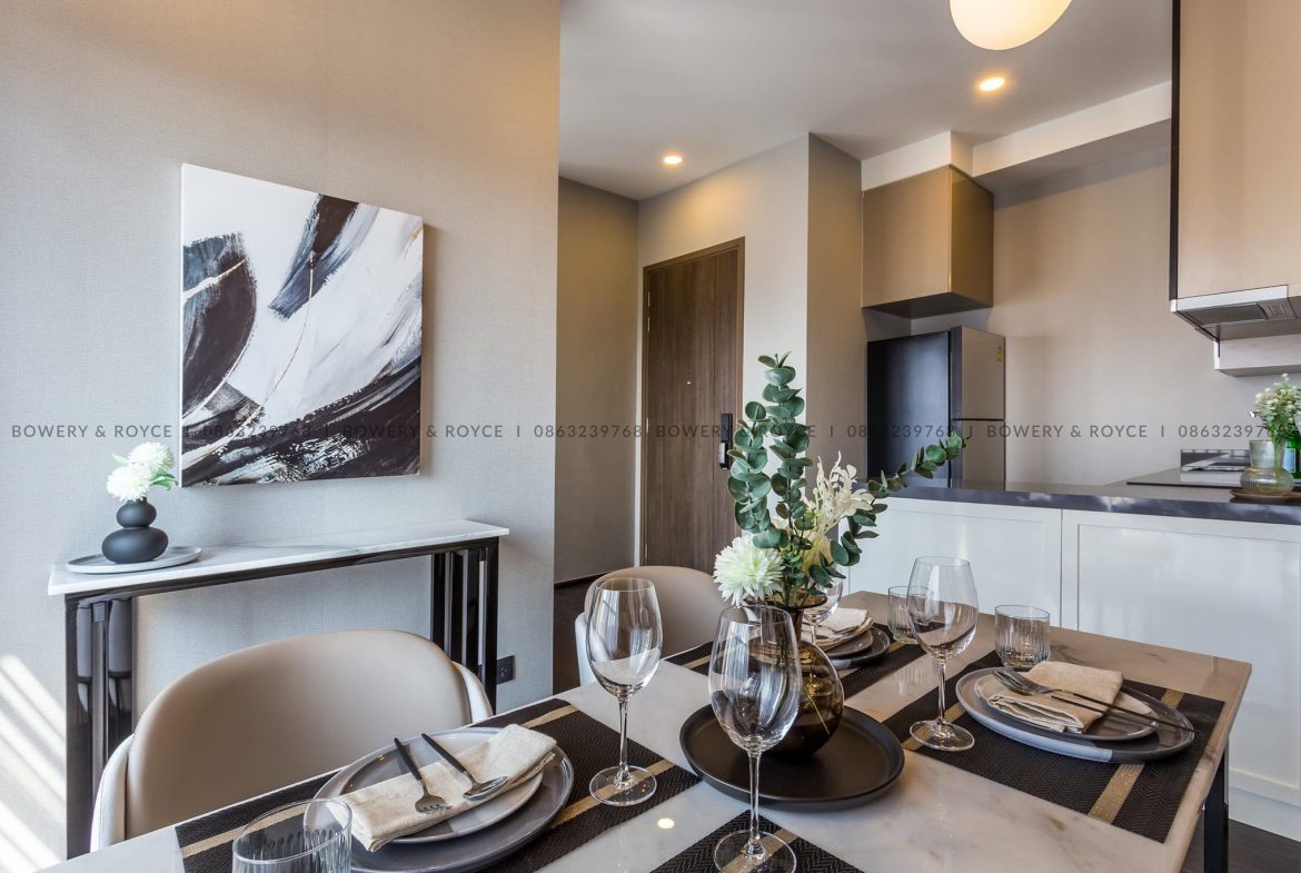 Luxurious Three Bedroom Condo for Sale in Thong Lor