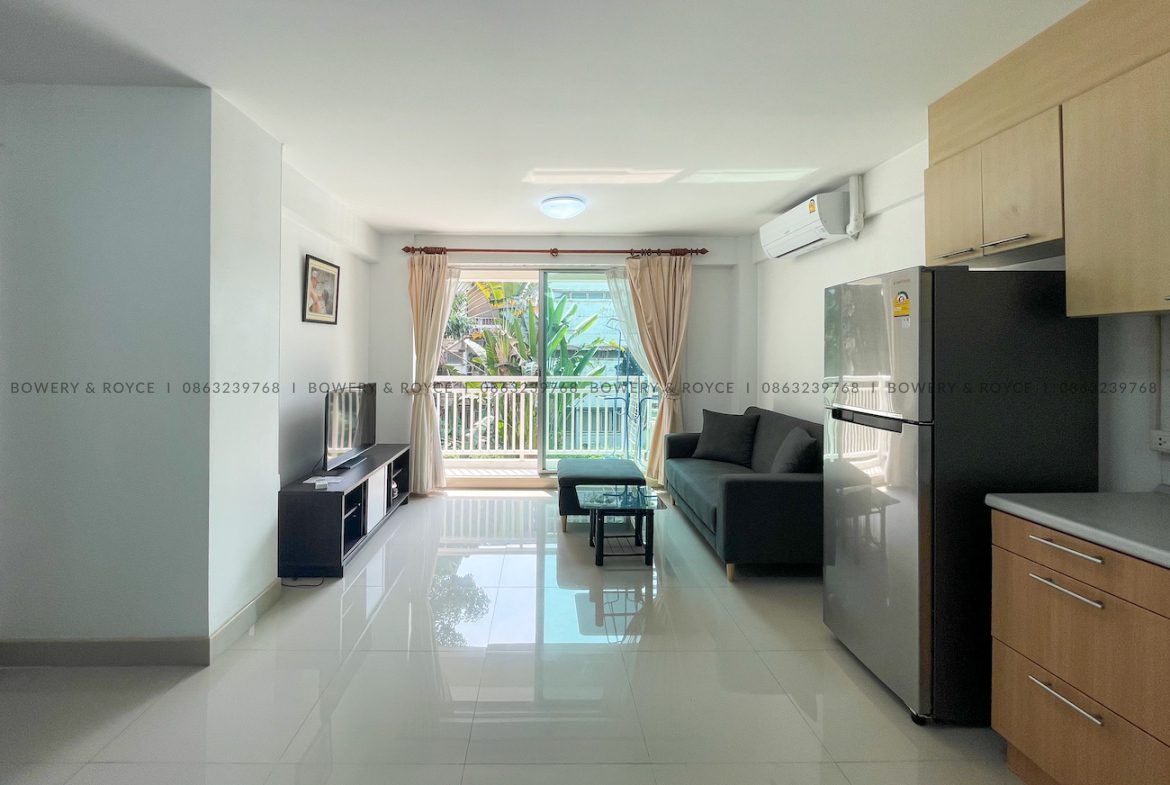 Close to BTS Two bedroom condo for sale in Plus 38 Thong Lor