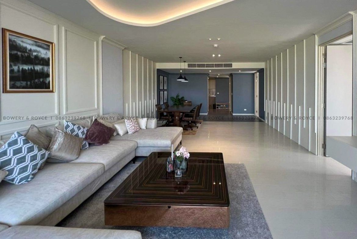 HUA HIN - Beautiful Three Bedroom Condo for Sale in Hua Hin