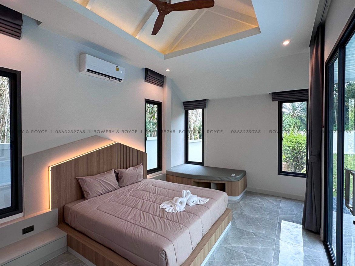 HUA HIN - Beautiful Three Bedroom Condo for Sale in Hua Hin