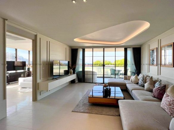 HUA HIN - Beautiful Three Bedroom Condo for Sale in Hua Hin