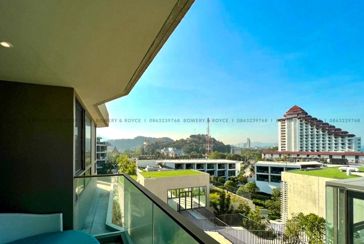 HUA HIN - Beautiful Three Bedroom Condo for Sale in Hua Hin