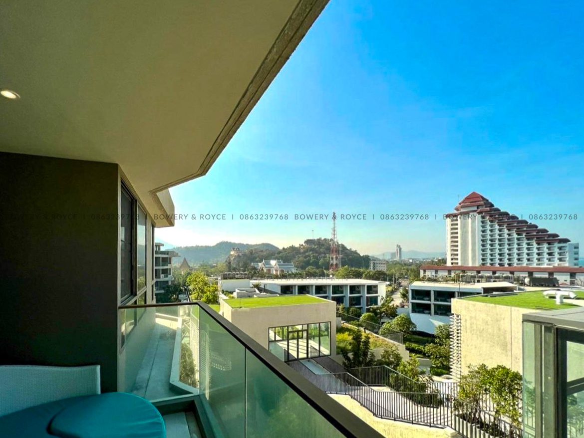 HUA HIN - Beautiful Three Bedroom Condo for Sale in Hua Hin