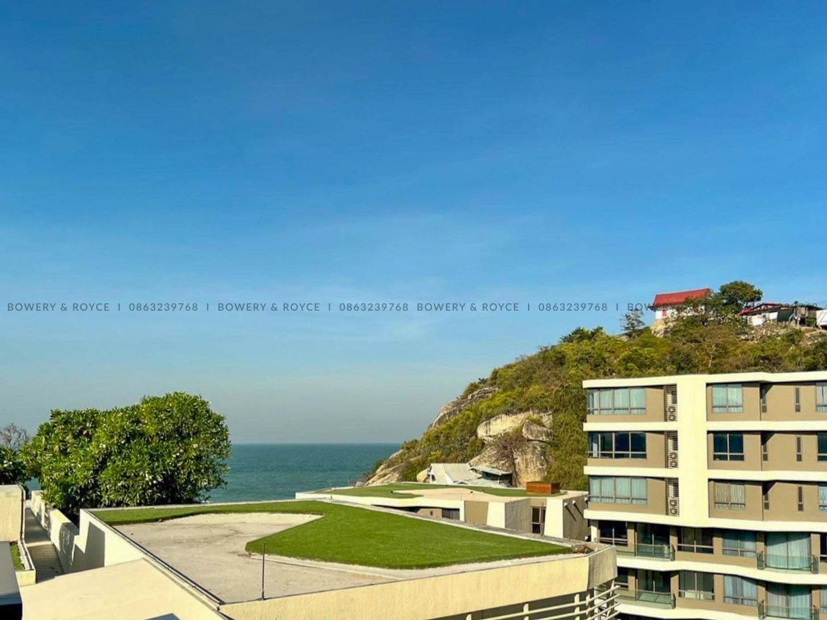 HUA HIN - Beautiful Three Bedroom Condo for Sale in Hua Hin