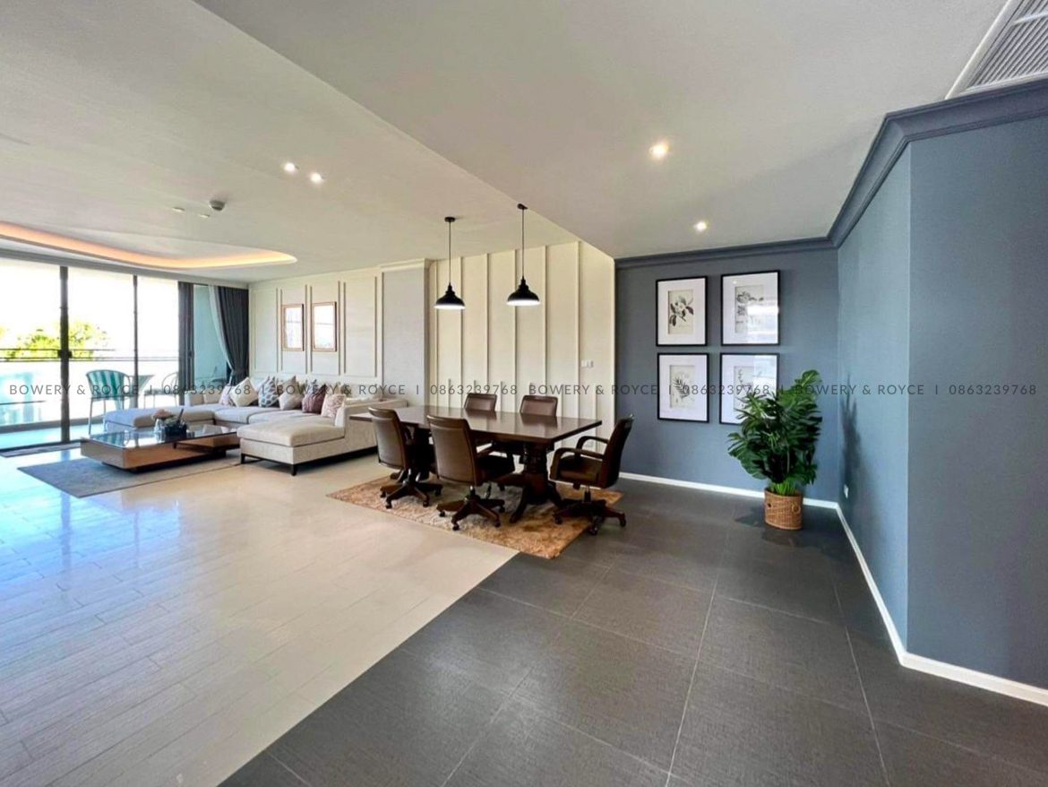 HUA HIN - Beautiful Three Bedroom Condo for Sale in Hua Hin