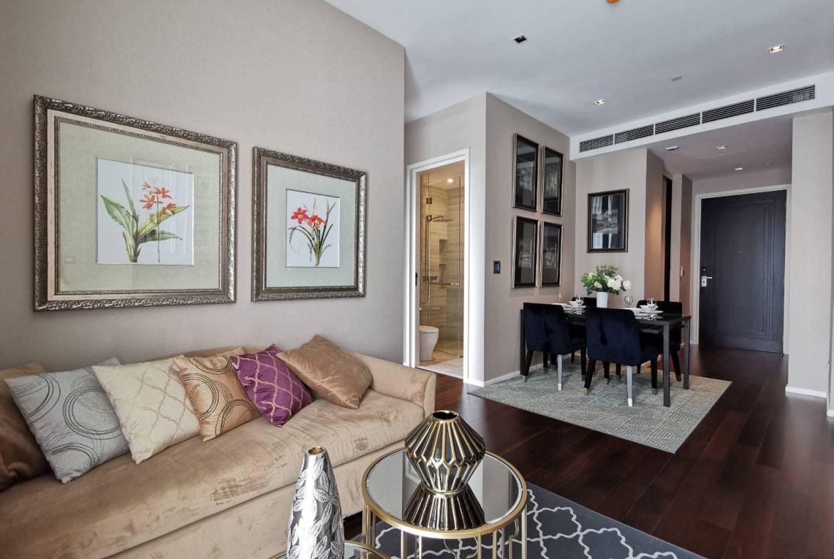 Beautiful Decorated Two Bedroom Condo for Rent at the Diplomat 39 Phrom Phong