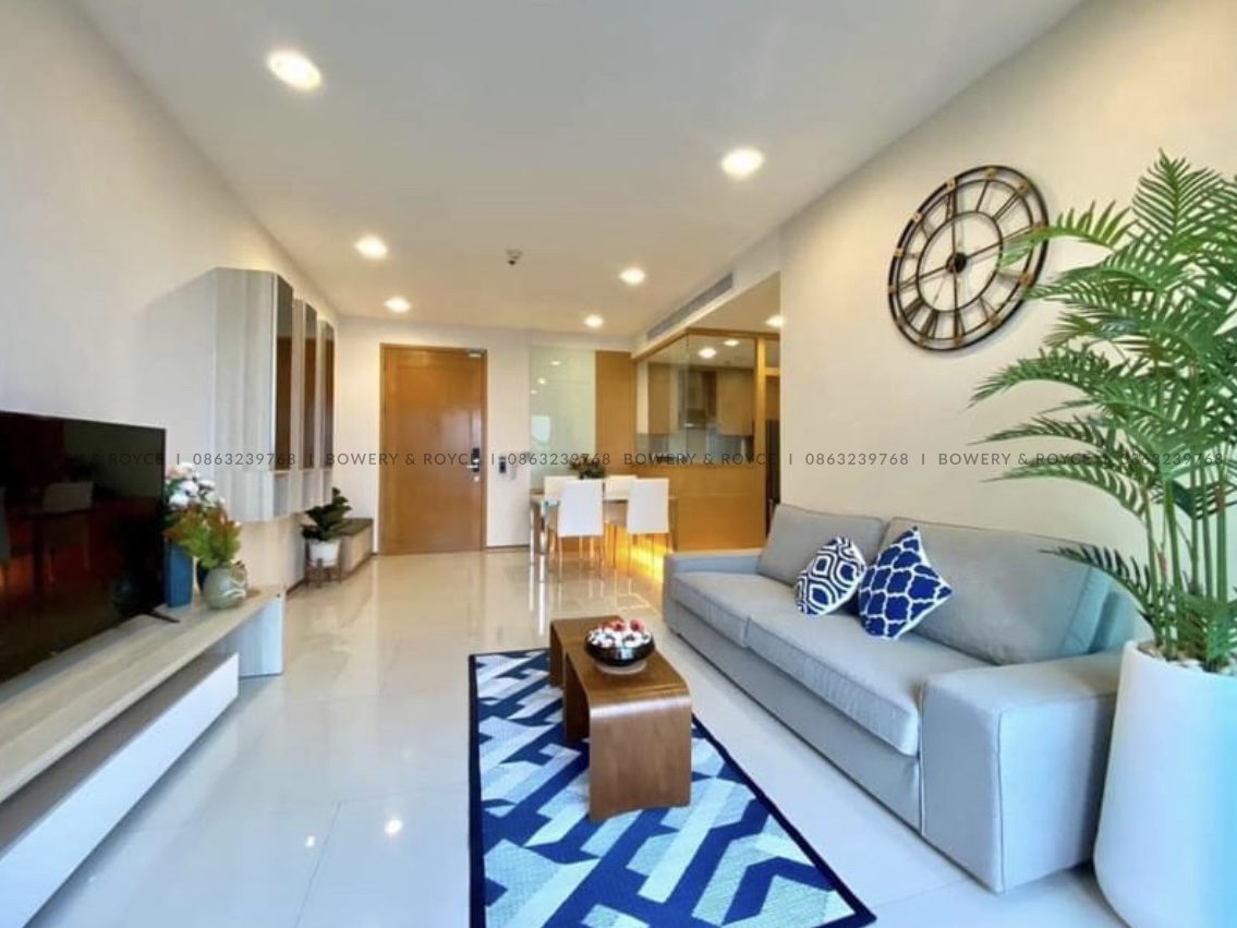 Panoramic View One Bedroom Condo for Rent in Sukhumvit 24 Phrom Phong