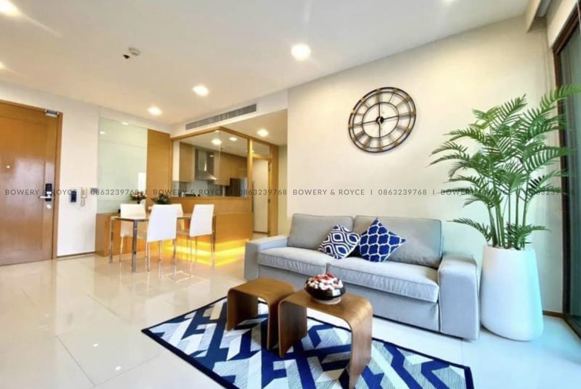 Panoramic View One Bedroom Condo for Rent in Sukhumvit 24 Phrom Phong