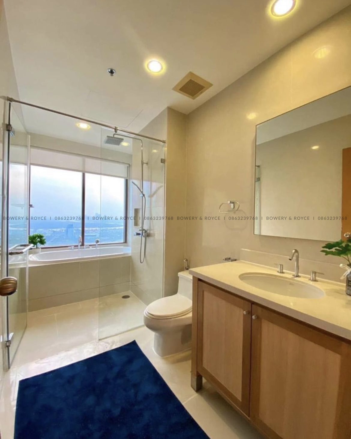 Panoramic View One Bedroom Condo for Rent in Sukhumvit 24 Phrom Phong