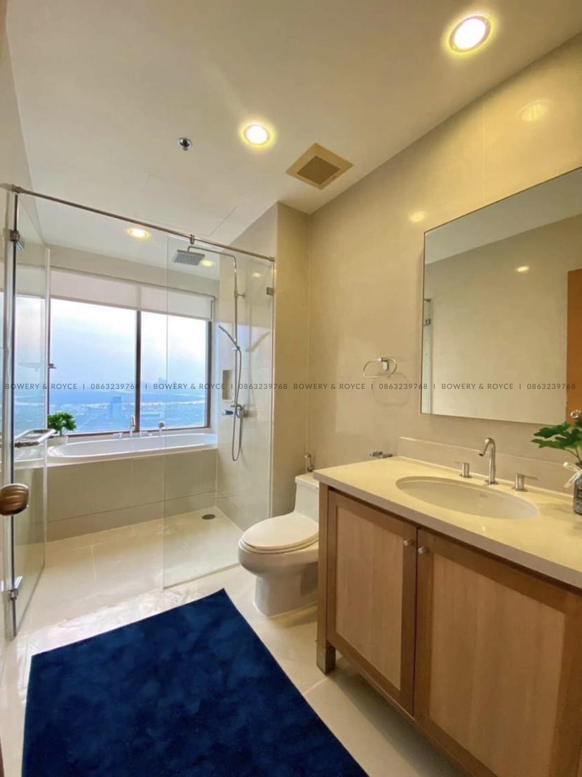 Panoramic View One Bedroom Condo for Rent in Sukhumvit 24 Phrom Phong