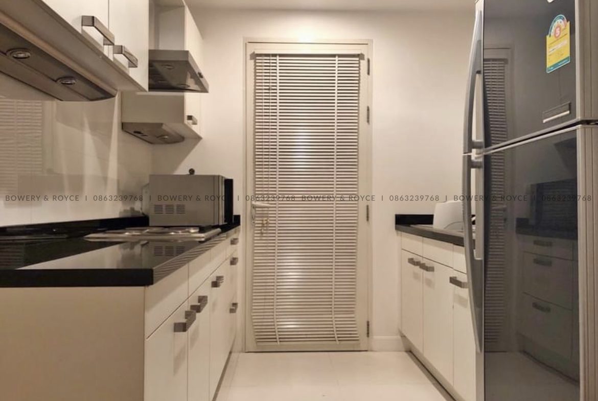 Renovated Two Bedroom Condo for Sale in Phrom Phong