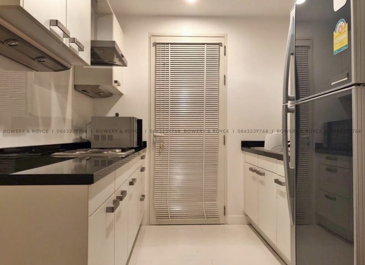 Renovated Two Bedroom Condo for Sale in Phrom Phong