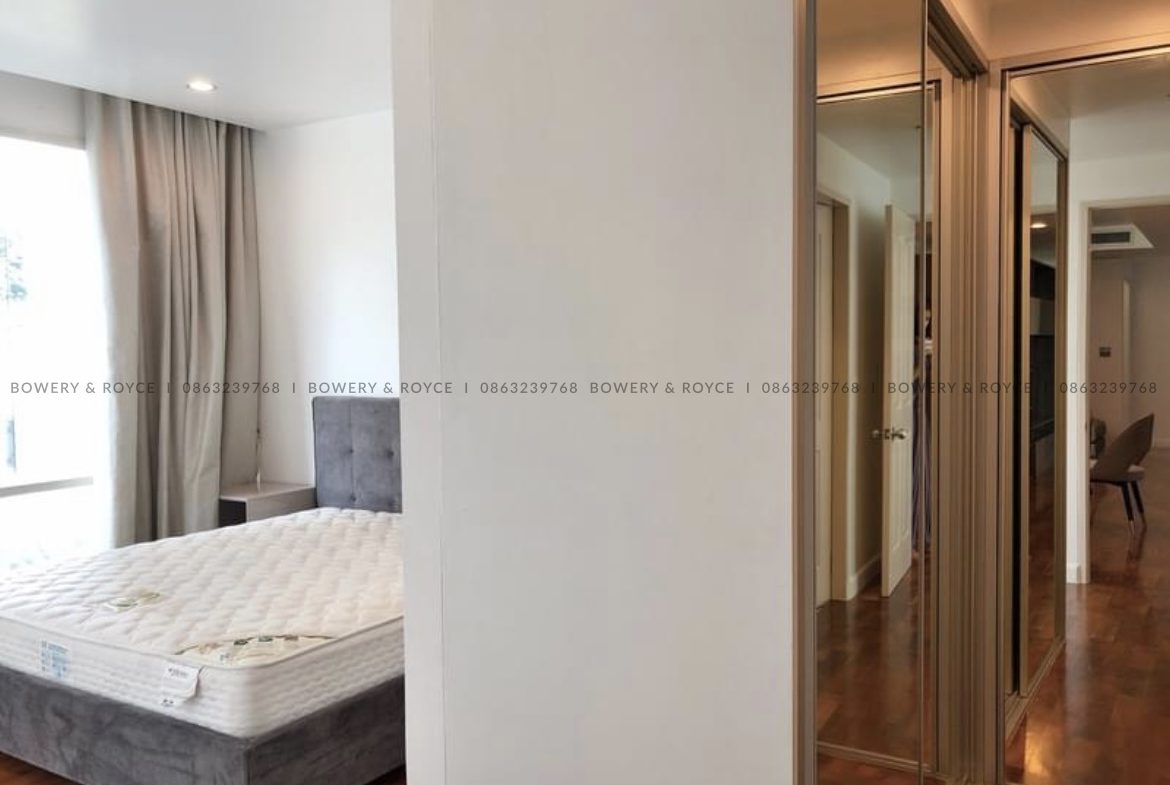 Renovated Two Bedroom Condo for Sale in Phrom Phong