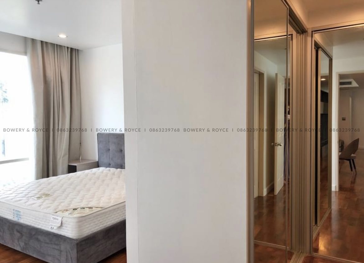 Renovated Two Bedroom Condo for Sale in Phrom Phong