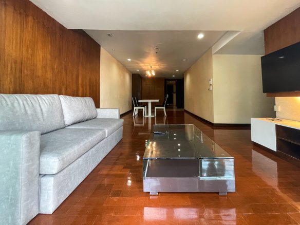Extra Large Two Bedroom Apartment for Rent in Thong Lor