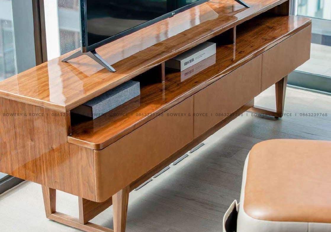 Modern Three Bedroom Condo for Rent in Asoke