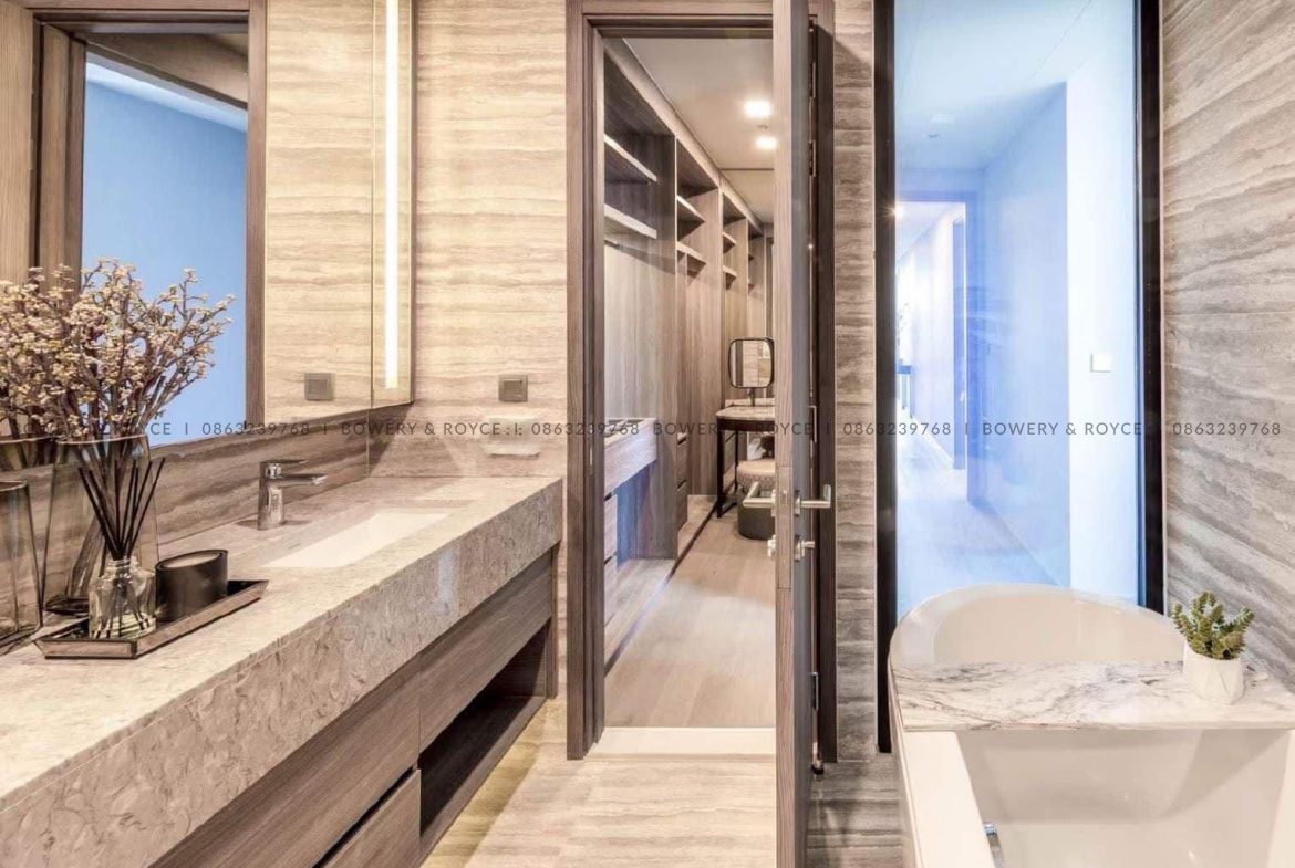 Modern Three Bedroom Condo for Rent in Asoke