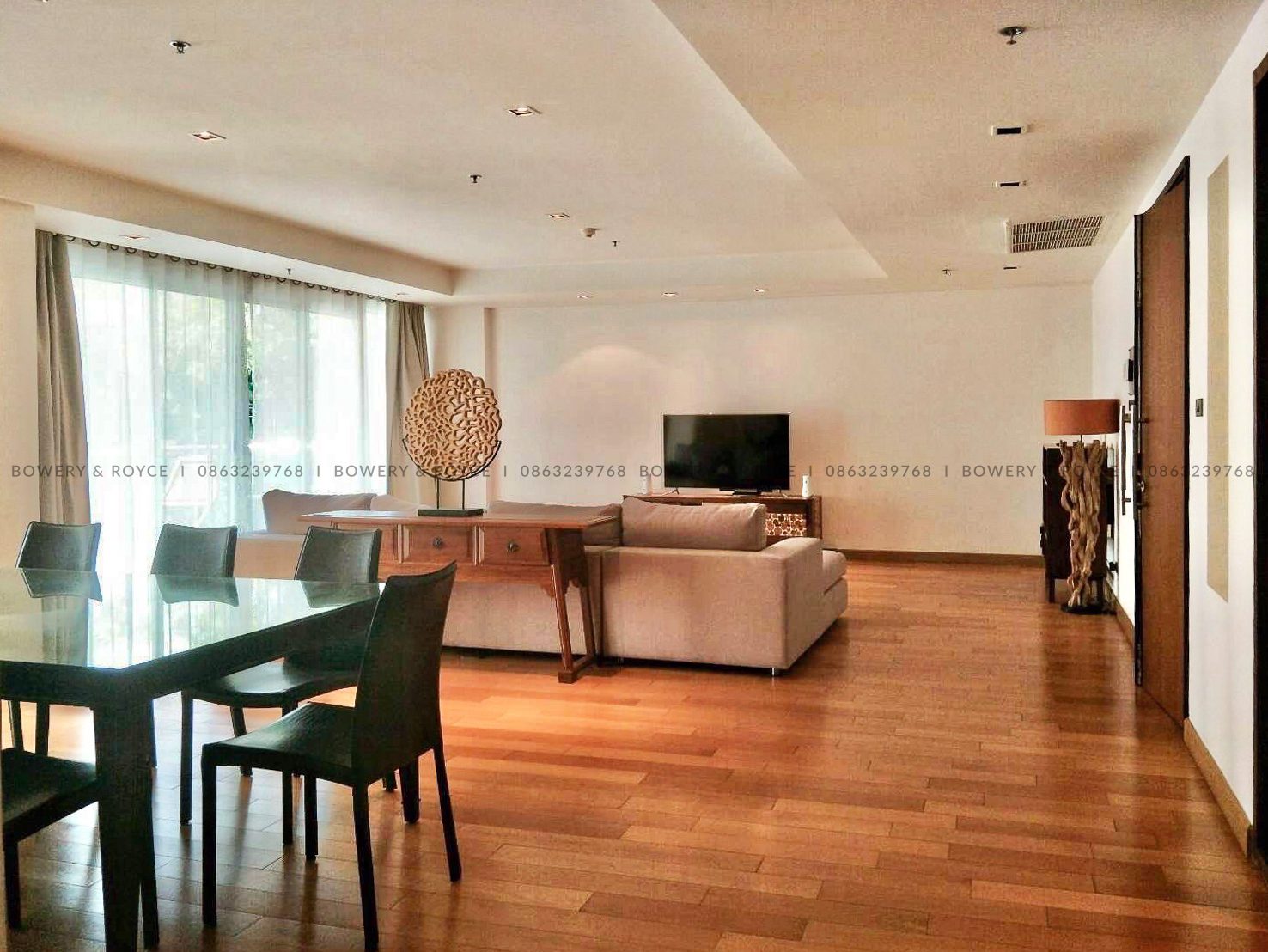 Extra Large Four Bedroom Condo for Rent in Phrom Phong