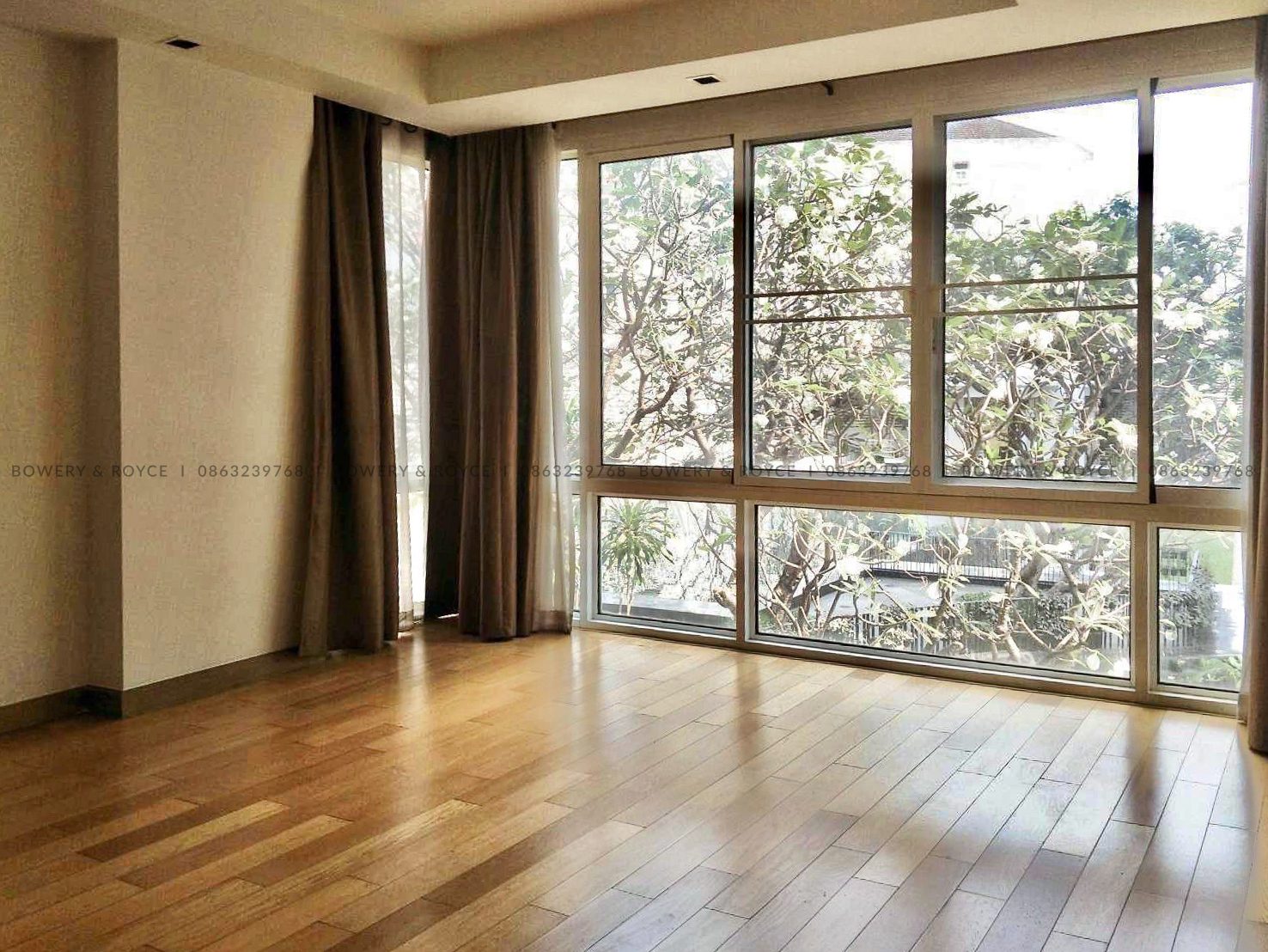 Extra Large Four Bedroom Condo for Rent in Phrom Phong