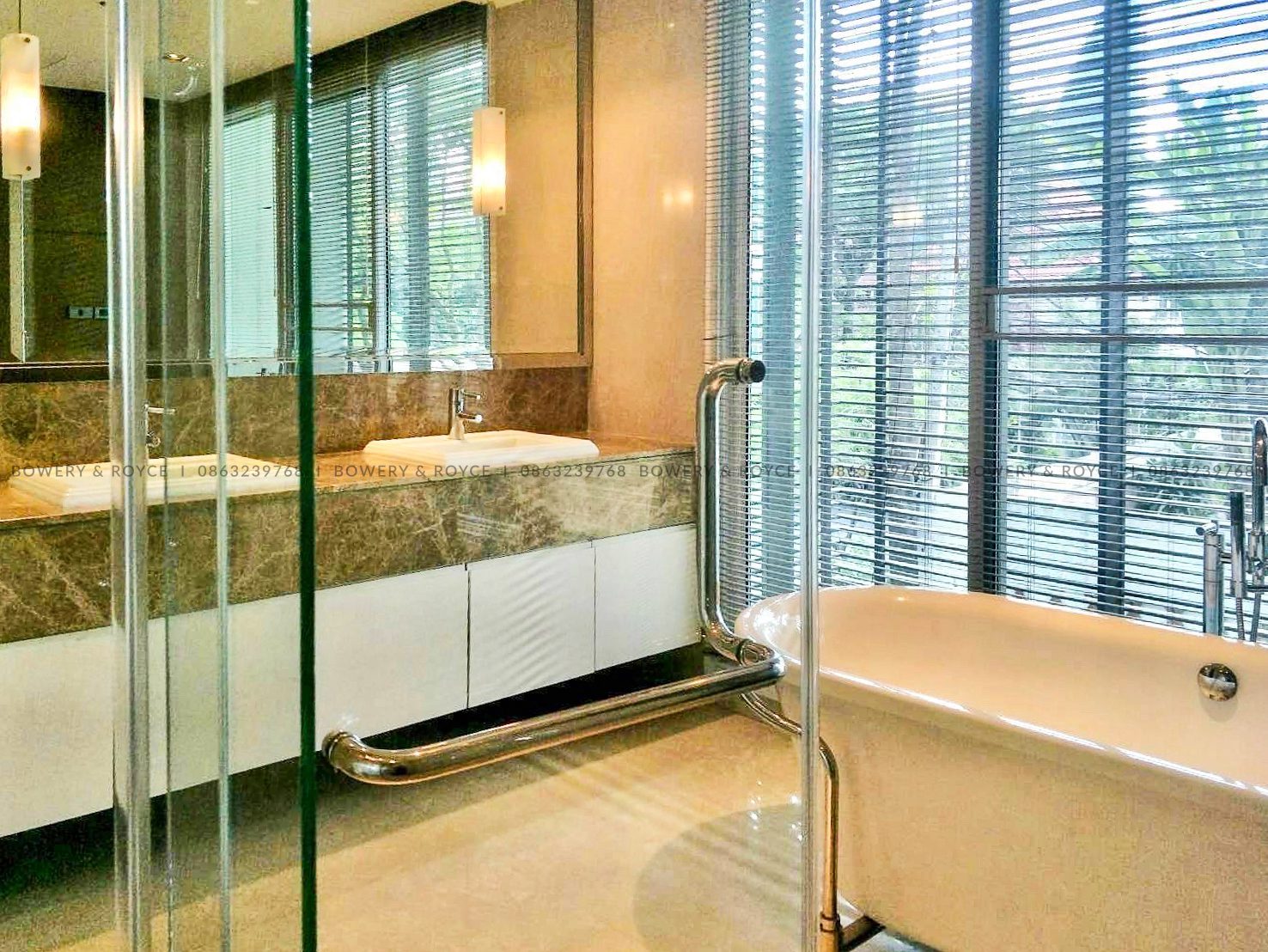 Extra Large Four Bedroom Condo for Rent in Phrom Phong