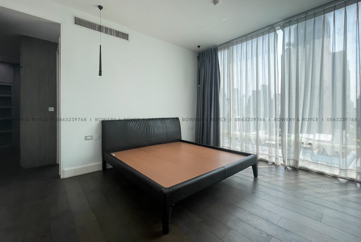Renovated Three Bedroom Condo for Rent in Phrom Phong