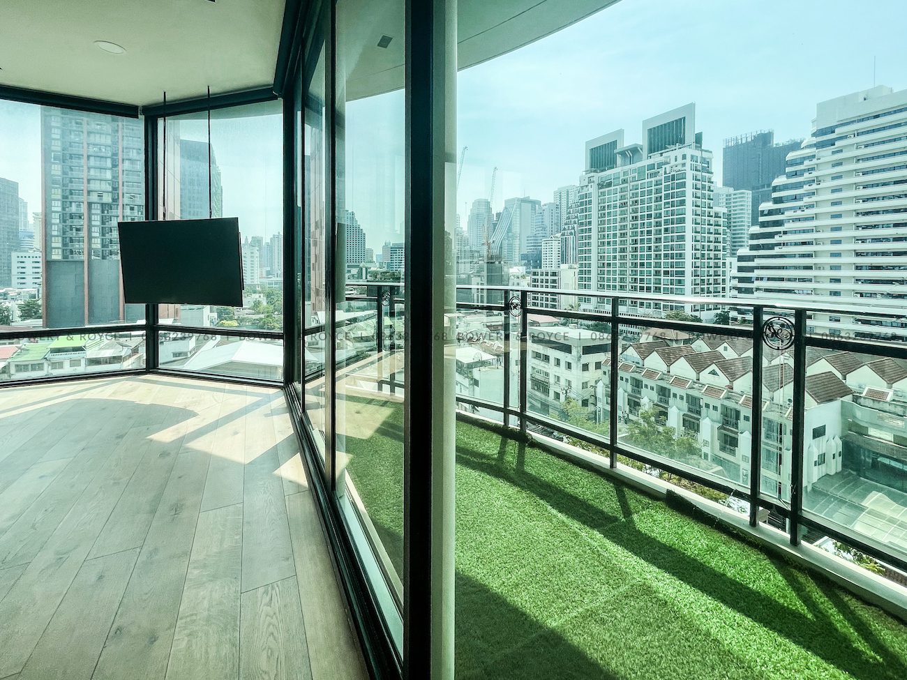 Renovated Three Bedroom Condo for Rent in Phrom Phong