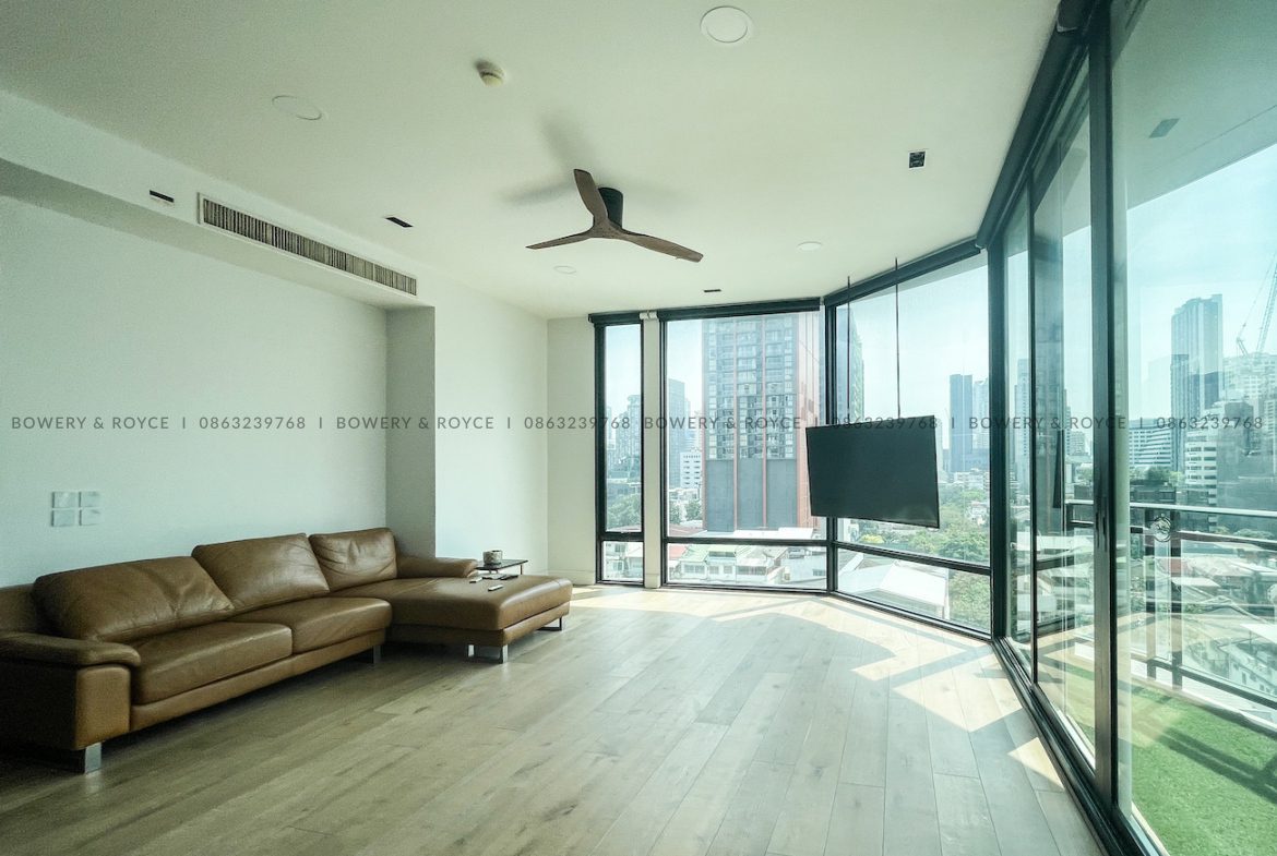 Renovated Three Bedroom Condo for Rent in Phrom Phong