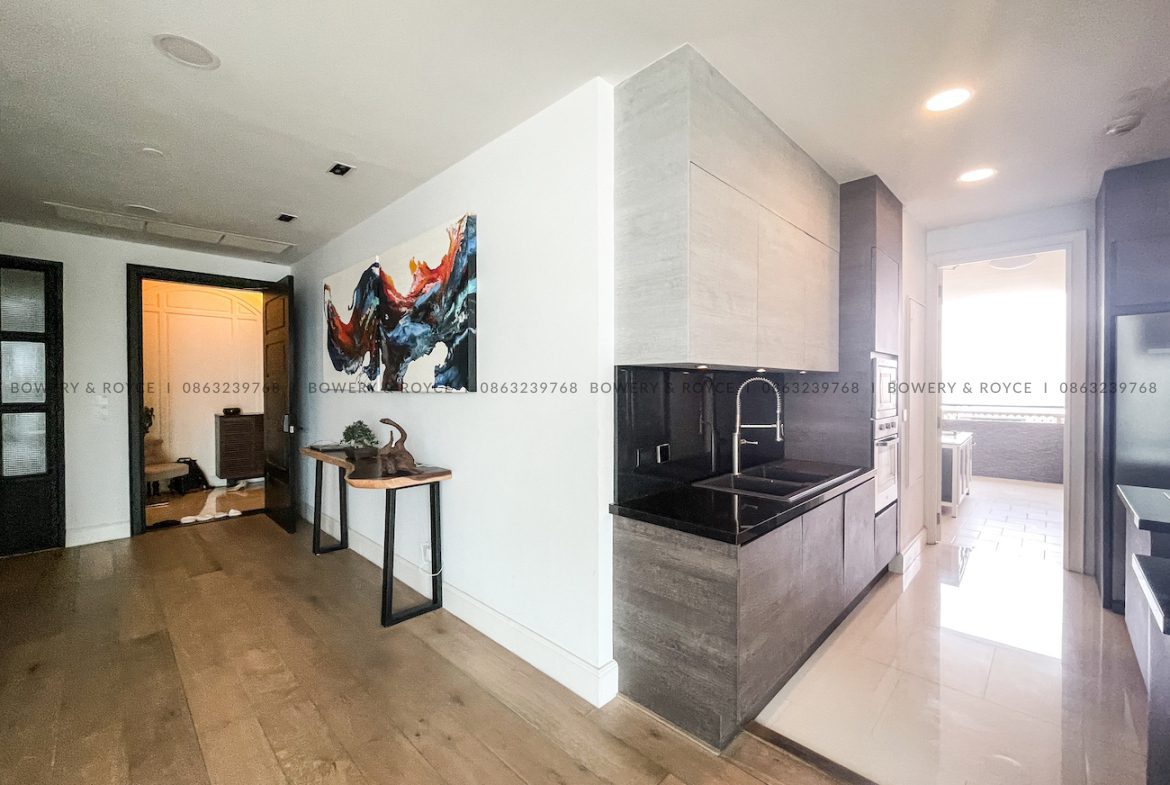 Renovated Three Bedroom Condo for Rent in Phrom Phong