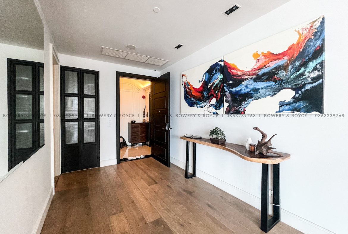 Renovated Three Bedroom Condo for Rent in Phrom Phong