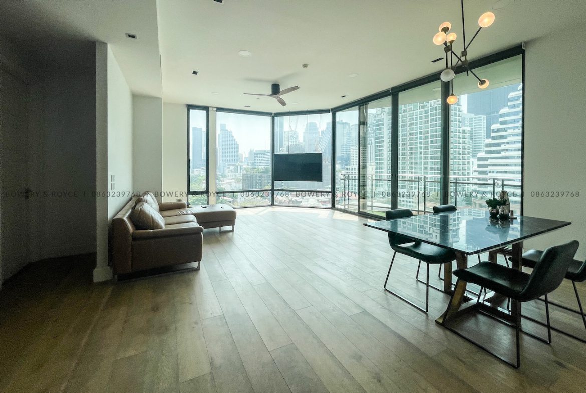 Renovated Three Bedroom Condo for Rent in Phrom Phong