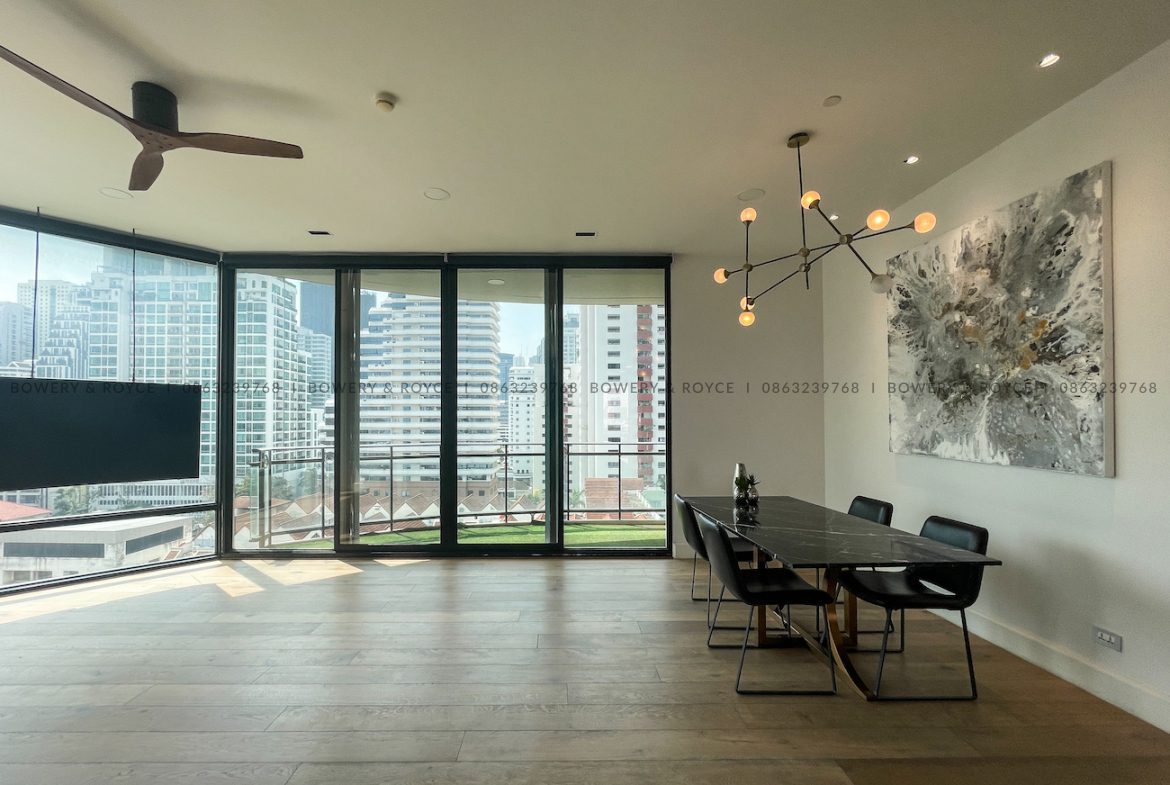 Renovated Three Bedroom Condo for Rent in Phrom Phong