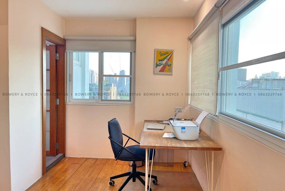 Spacious Three Bedroom Condo for Sale in Phrom Phong Sukhumvit 39
