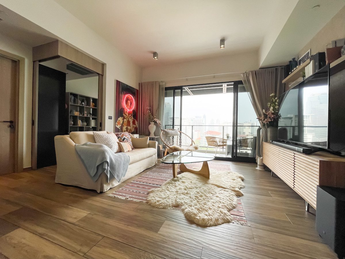 Chic & Stylish Two Bedroom Condo for Sale at the Loft Asoke