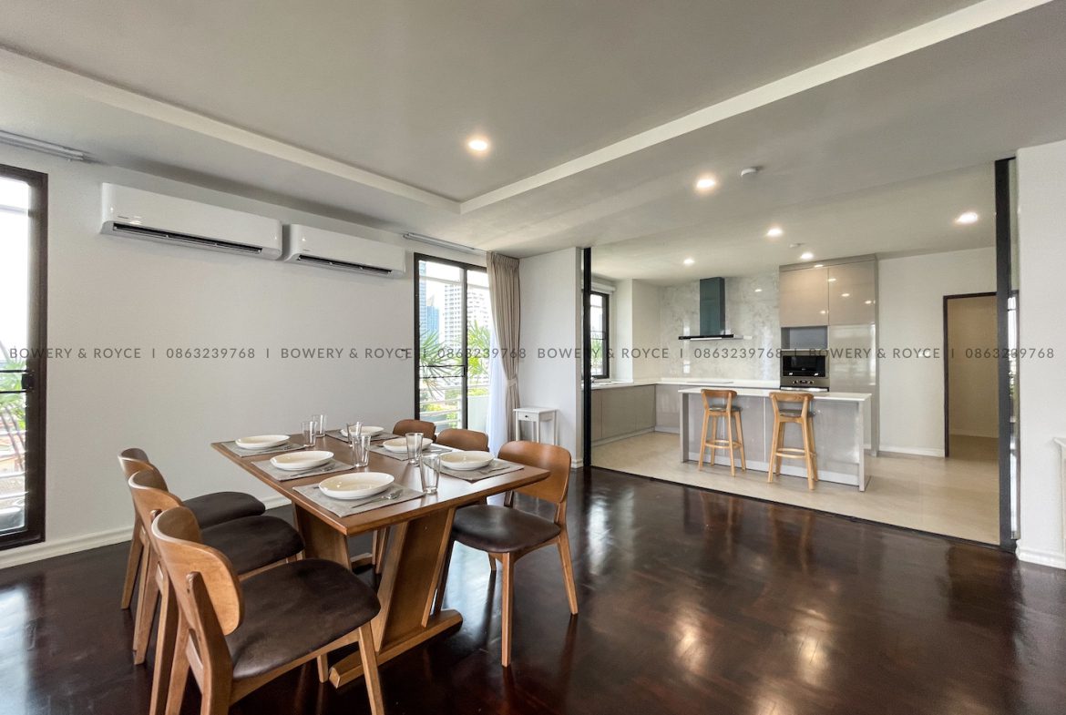 Immaculate Three Bedroom Plus Maid Apartment for Rent in Thong Lor