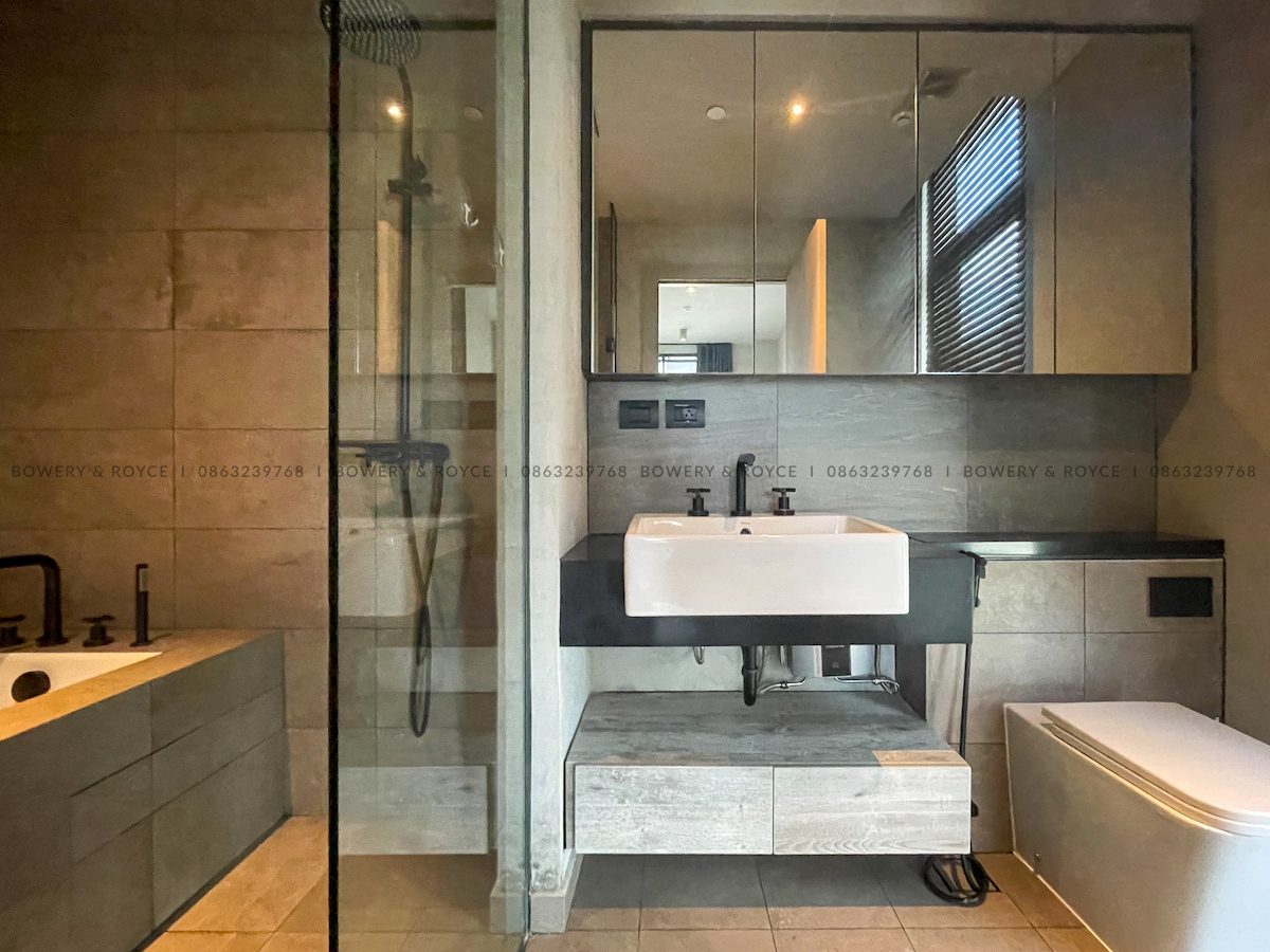 Chic & Stylish Two Bedroom Condo for Sale at the Loft Asoke