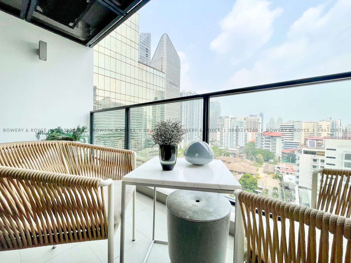 Chic & Stylish Two Bedroom Condo for Sale at the Loft Asoke