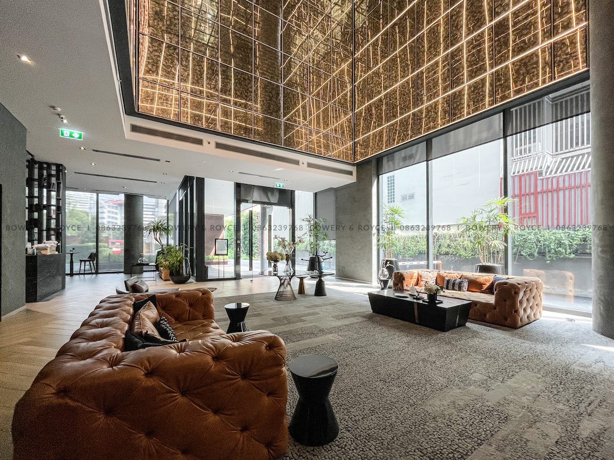 Chic & Stylish Two Bedroom Condo for Sale at the Loft Asoke