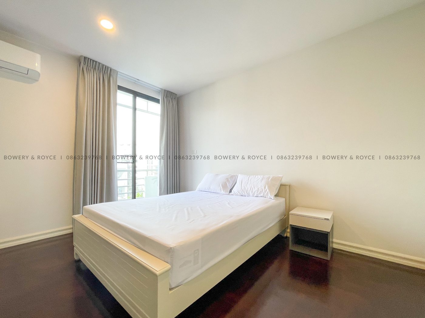 Immaculate Three Bedroom Plus Maid Apartment for Rent in Thong Lor